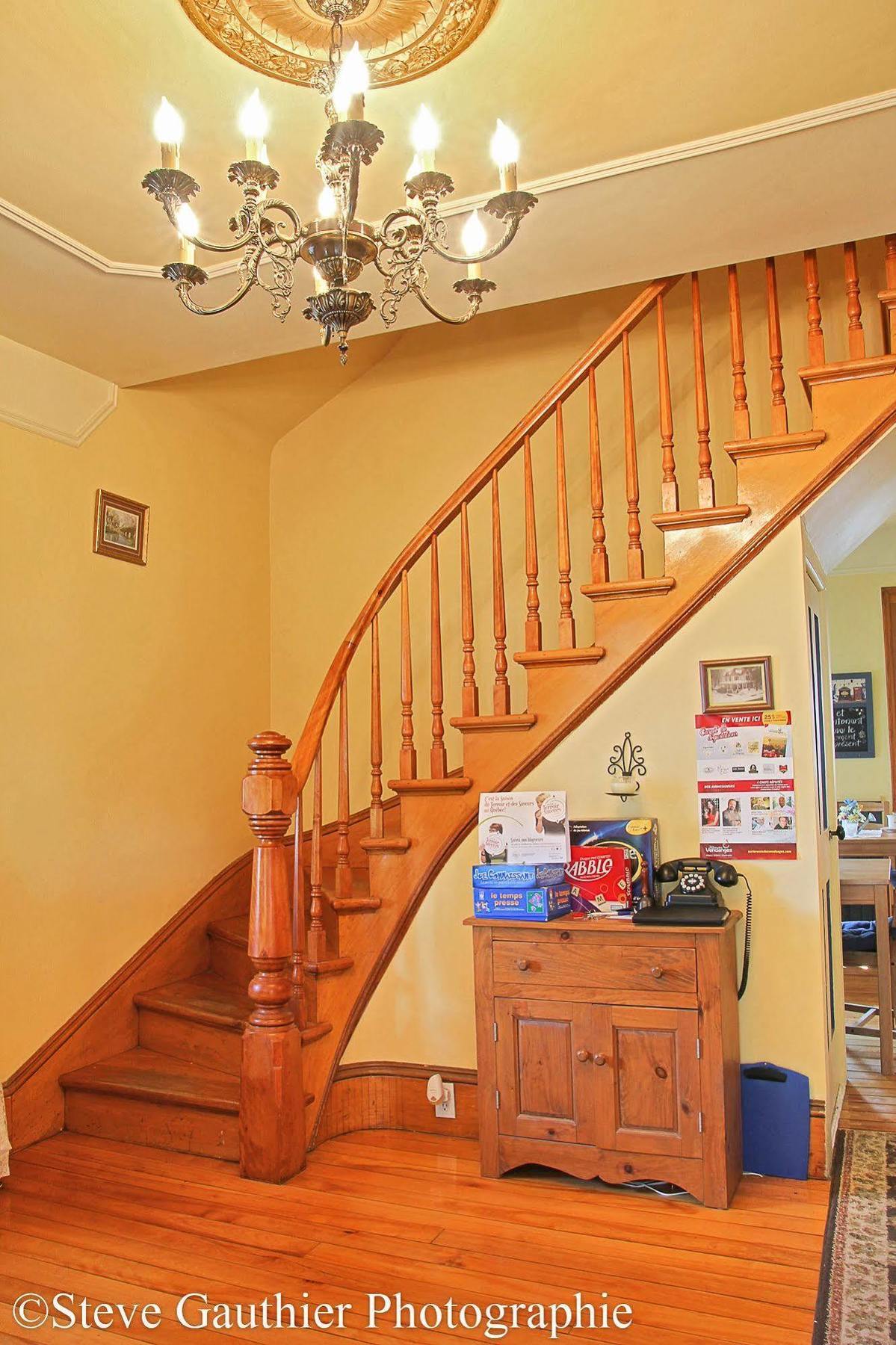 Ici Et Maintenant Bed and Breakfast Magog Exterior foto